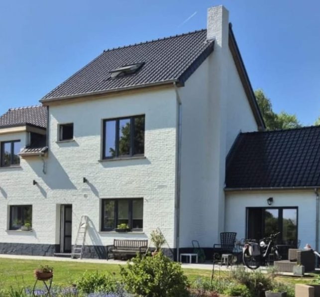 Reno facade après